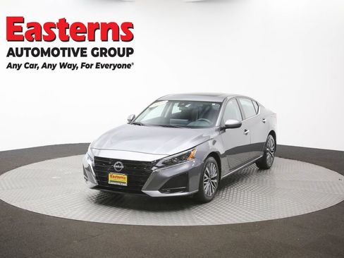 Used 2024 Nissan Altima 2.5 SV w/ SV Premium Package AWD/4WD image 51