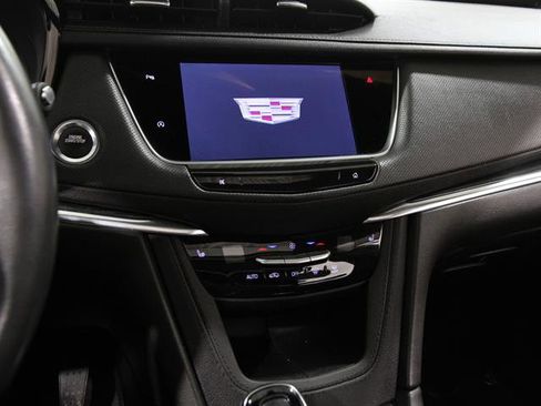 Certified 2023 Cadillac XT5 Premium Luxury image 9