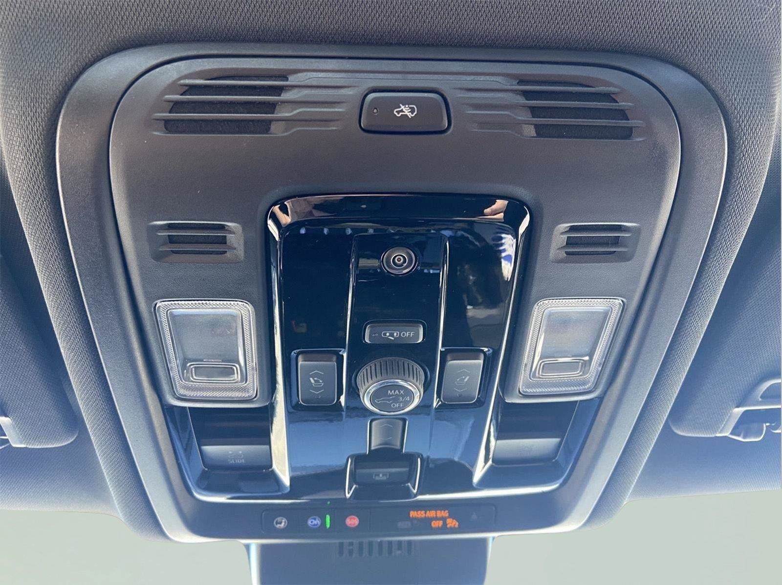 Used 2026 GMC Yukon AT4 w/ AT4 Premium Package AWD/4WD image 22