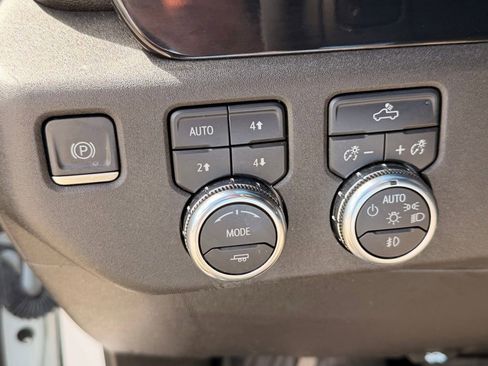 Used 2023 GMC Sierra 1500 Elevation w/ X31 Off-Road Package image 18