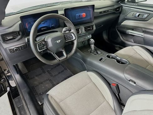 Certified 2024 Ford Mustang Coupe RWD image 2