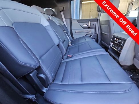Used 2024 GMC Hummer EV 3X w/ LPO, Illumination Package image 17
