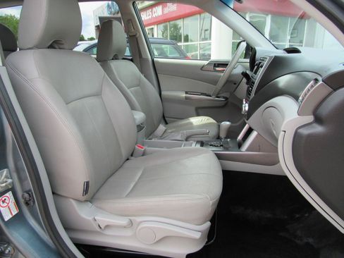Used 2013 Subaru Forester 2.5X Limited AWD/4WD image 7