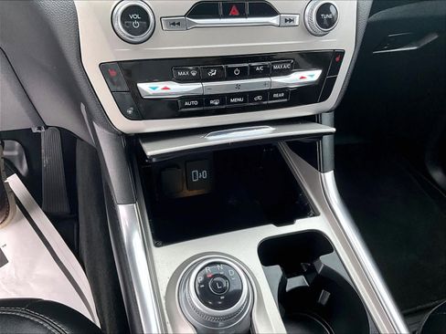 Used 2023 Ford Explorer XLT w/ Equipment Group 202A image 26