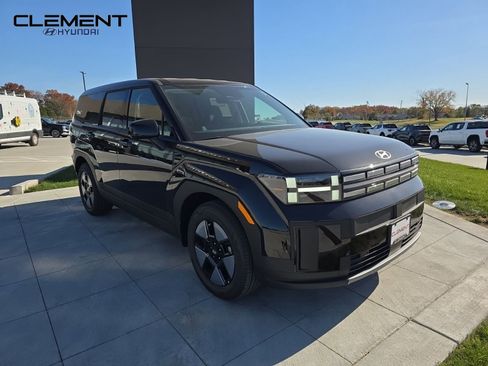 New 2026 Hyundai Santa Fe SE image 3