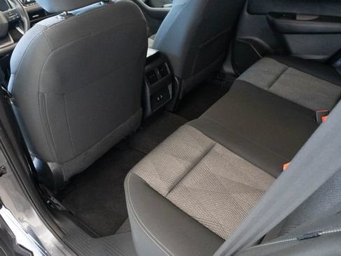Used 2025 Nissan Rogue SV FWD image 18