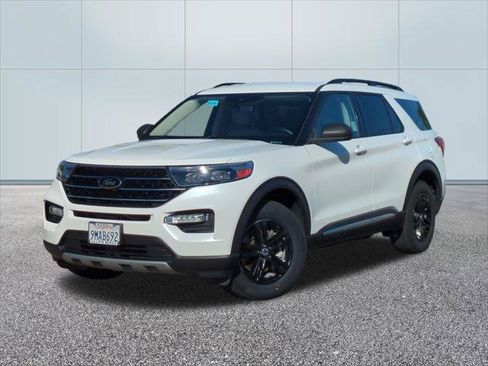 Used 2020 Ford Explorer XLT w/ Equipment Group 202A AWD/4WD image 1