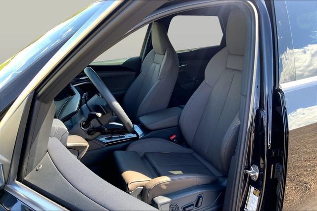 Certified 2025 Audi Q5 Premium Plus w/ Premium Plus AWD/4WD image 17