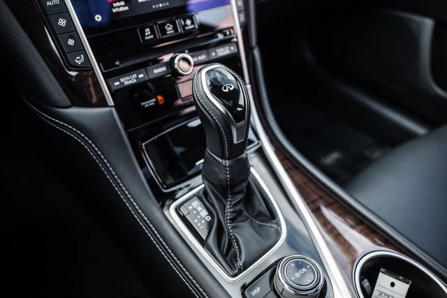 Used 2018 INFINITI Q50 Luxe AWD/4WD image 16