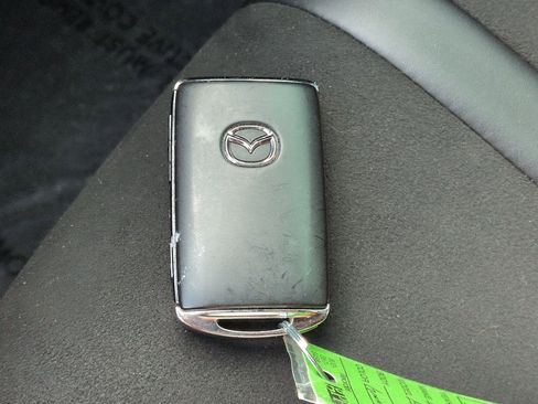 Used 2024 MAZDA MAZDA3 s AWD/4WD image 28