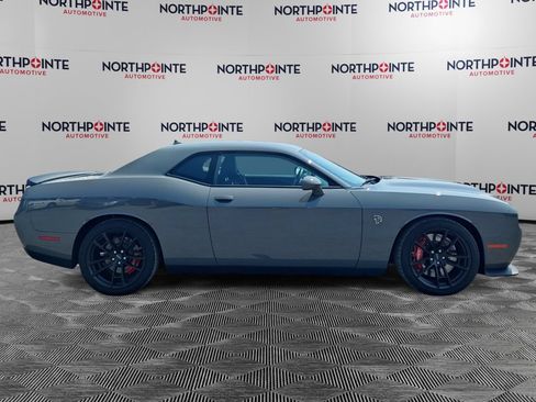 Used 2023 Dodge Challenger SRT Hellcat w/ Driver Convenience Group RWD image 7