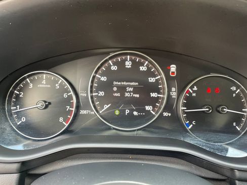 Used 2025 MAZDA MAZDA3 s FWD image 10