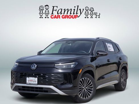 New 2026 Volkswagen Tiguan S FWD image 1