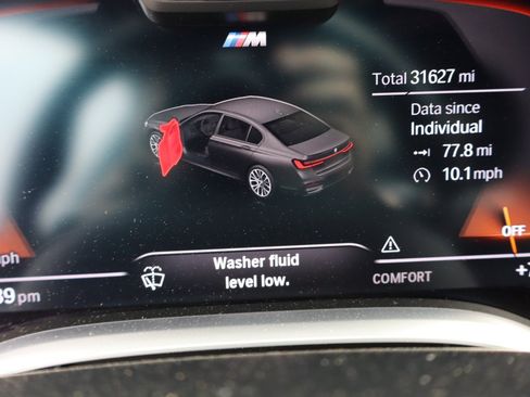 Used 2022 BMW 750i xDrive w/ Luxury Rear Seating Package AWD/4WD image 10