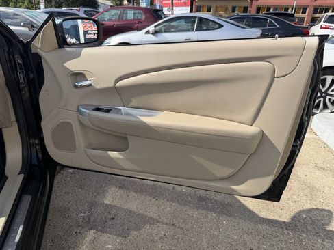 Used 2013 Chrysler 200 Limited FWD image 22