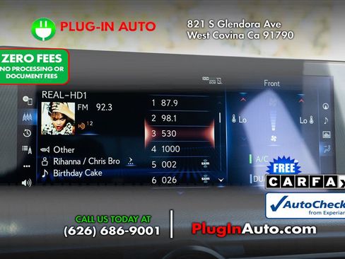 Used 2023 Lexus IS 500 w/ Accessory Package RWD image 35