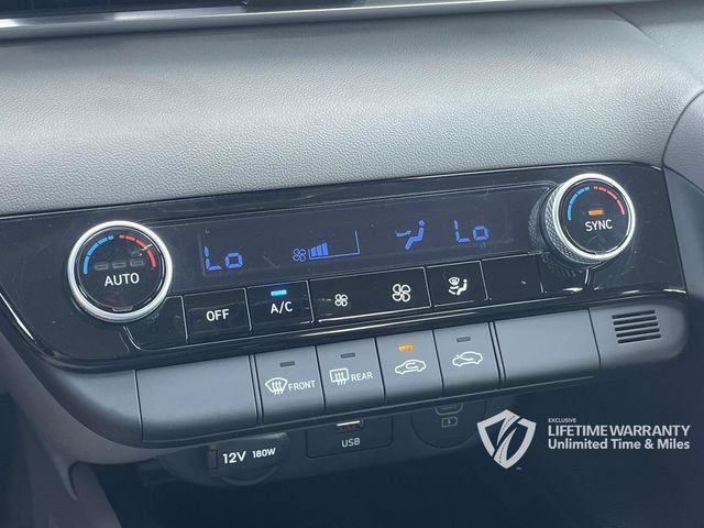 Certified 2025 Hyundai Elantra Sport FWD image 33