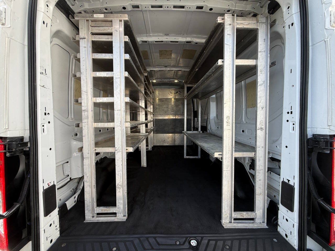 Used 2017 Ford Transit 250 148 Medium Roof RWD image 8