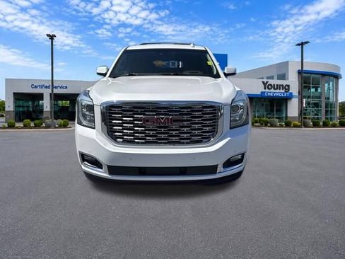 Used 2019 GMC Yukon Denali AWD/4WD image 2