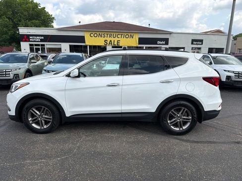 Used 2017 Hyundai Santa Fe Sport AWD/4WD image 3
