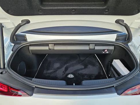 Used 2026 Mercedes-Benz Maybach SL 680 image 33