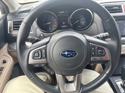 Used 2017 Subaru Outback 2.5i Premium AWD/4WD image 17