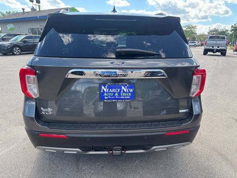 Used 2020 Ford Explorer XLT w/ Equipment Group 202A AWD/4WD image 4