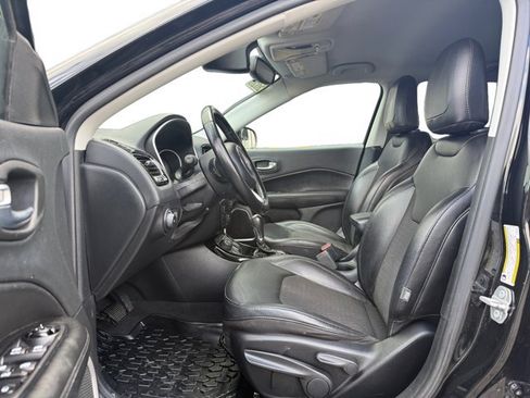 Used 2020 Jeep Compass Latitude AWD/4WD image 10