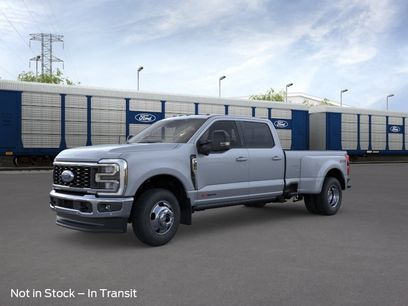 New 2026 Ford F350 4x4 Crew Cab DRW Super Duty