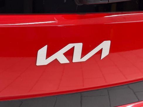 Used 2023 Kia Soul LX FWD image 28