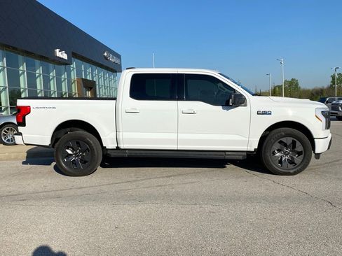 Used 2024 Ford F150 Lightning Flash image 8