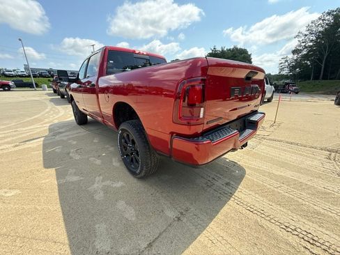 New 2026 RAM 2500 Big Horn AWD/4WD image 3