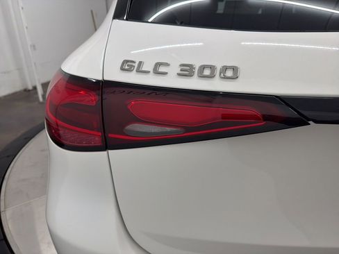 New 2026 Mercedes-Benz GLC 300 image 11