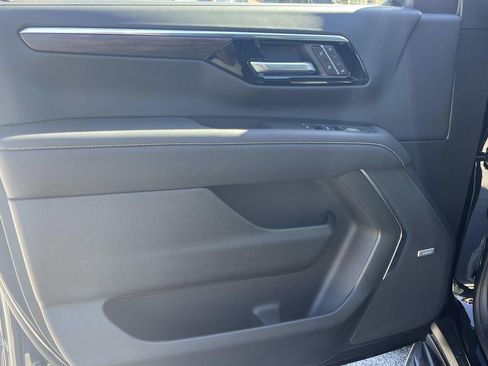 New 2026 Chevrolet Suburban Premier w/ Sun And Tow Package image 16