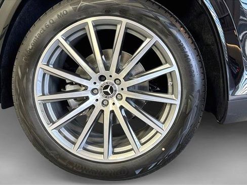 New 2026 Mercedes-Benz GLS 580 4MATIC image 30