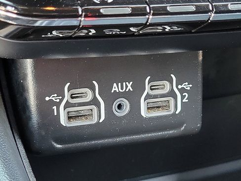 Used 2023 Dodge Durango SXT image 14