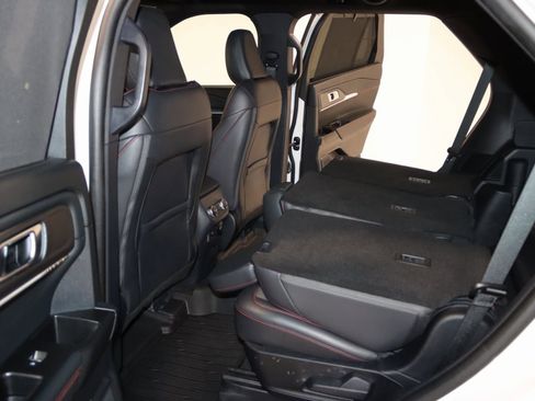 Used 2025 Ford Explorer ST-Line w/ Premium Package image 51