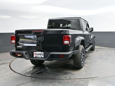 New 2026 Jeep Gladiator Sport AWD/4WD image 6