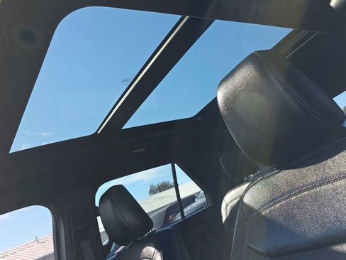 Used 2020 Ford Explorer XLT w/ Equipment Group 202A image 22