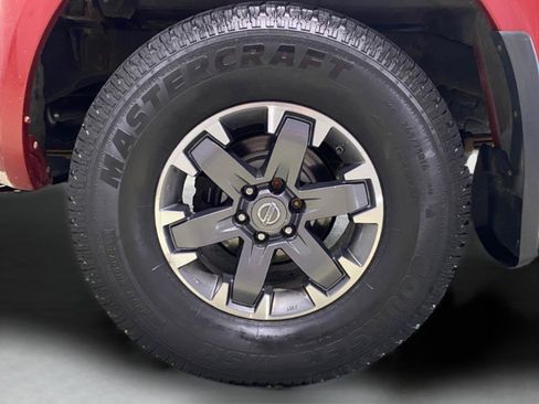 Used 2015 Nissan Frontier PRO-4X w/ Pro-4x Luxury Package AWD/4WD image 24