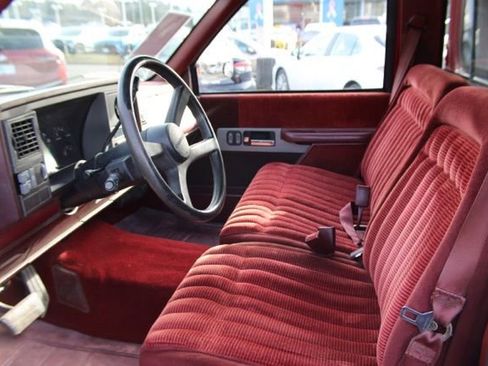 Used 1990 Chevrolet Silverado 1500 2WD Regular Cab image 14