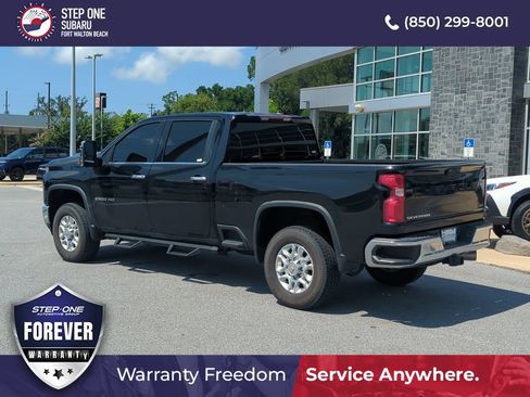 Used 2022 Chevrolet Silverado 2500 LTZ w/ Z71 Off-Road Package AWD/4WD image 5
