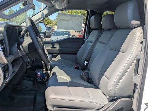 New 2025 Ford F550 4x4 SuperCab Super Duty image 10