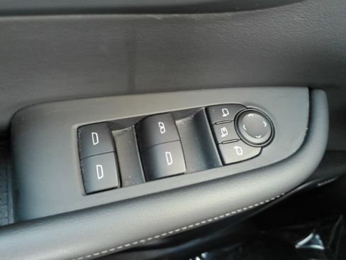 Used 2025 Buick Enclave Preferred image 34