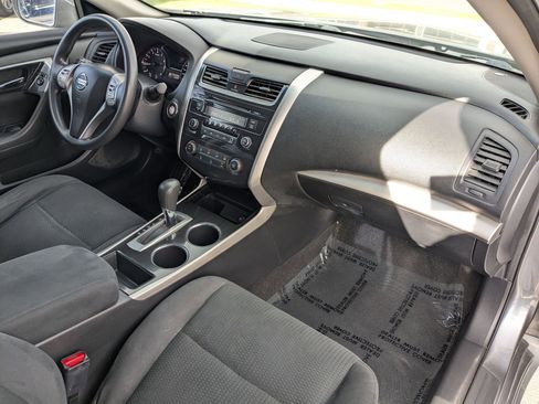 Used 2014 Nissan Altima 2.5 S FWD image 32
