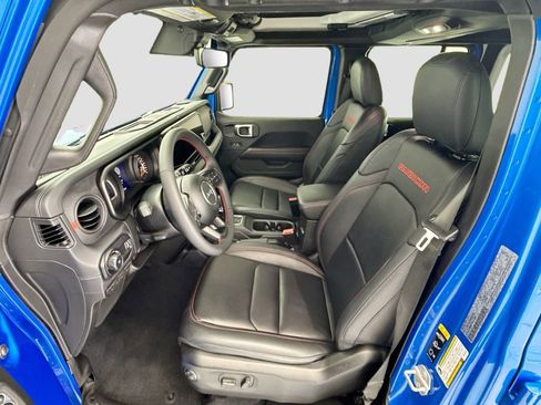 Used 2024 Jeep Wrangler Unlimited Rubicon AWD/4WD image 18