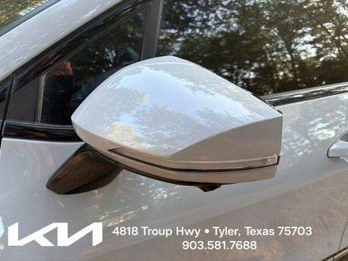 Used 2025 Kia Sportage SX FWD image 5