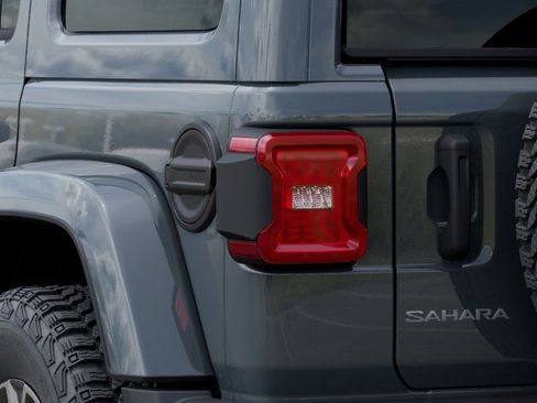 New 2026 Jeep Wrangler Unlimited Sahara AWD/4WD image 10