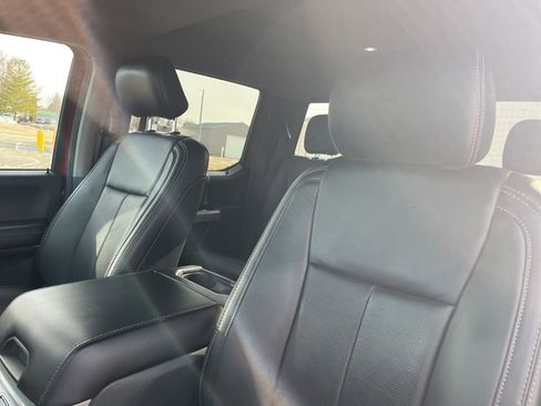 Used 2019 Ford F150 Lariat image 12
