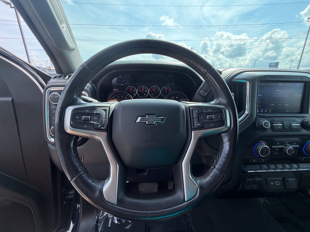 Used 2022 Chevrolet Silverado 1500 RST AWD/4WD image 17